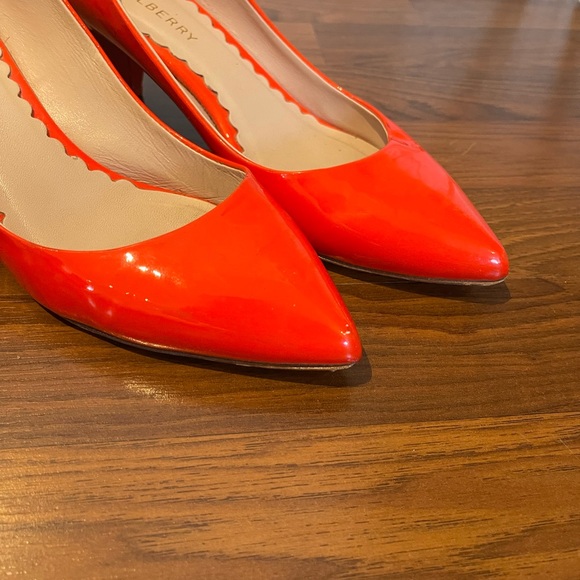 ✨SOLD✨Bright Red/Scarlett Mulberry Patent Leather Heels - Picture 6 of 8